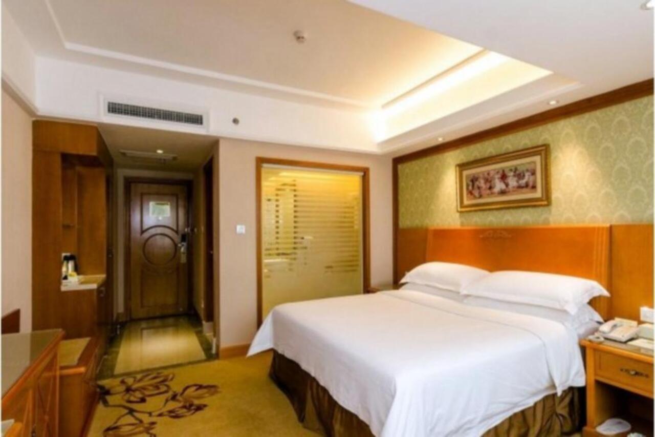 Vienna Hotel Shenzhen Fuhua Road Exterior photo